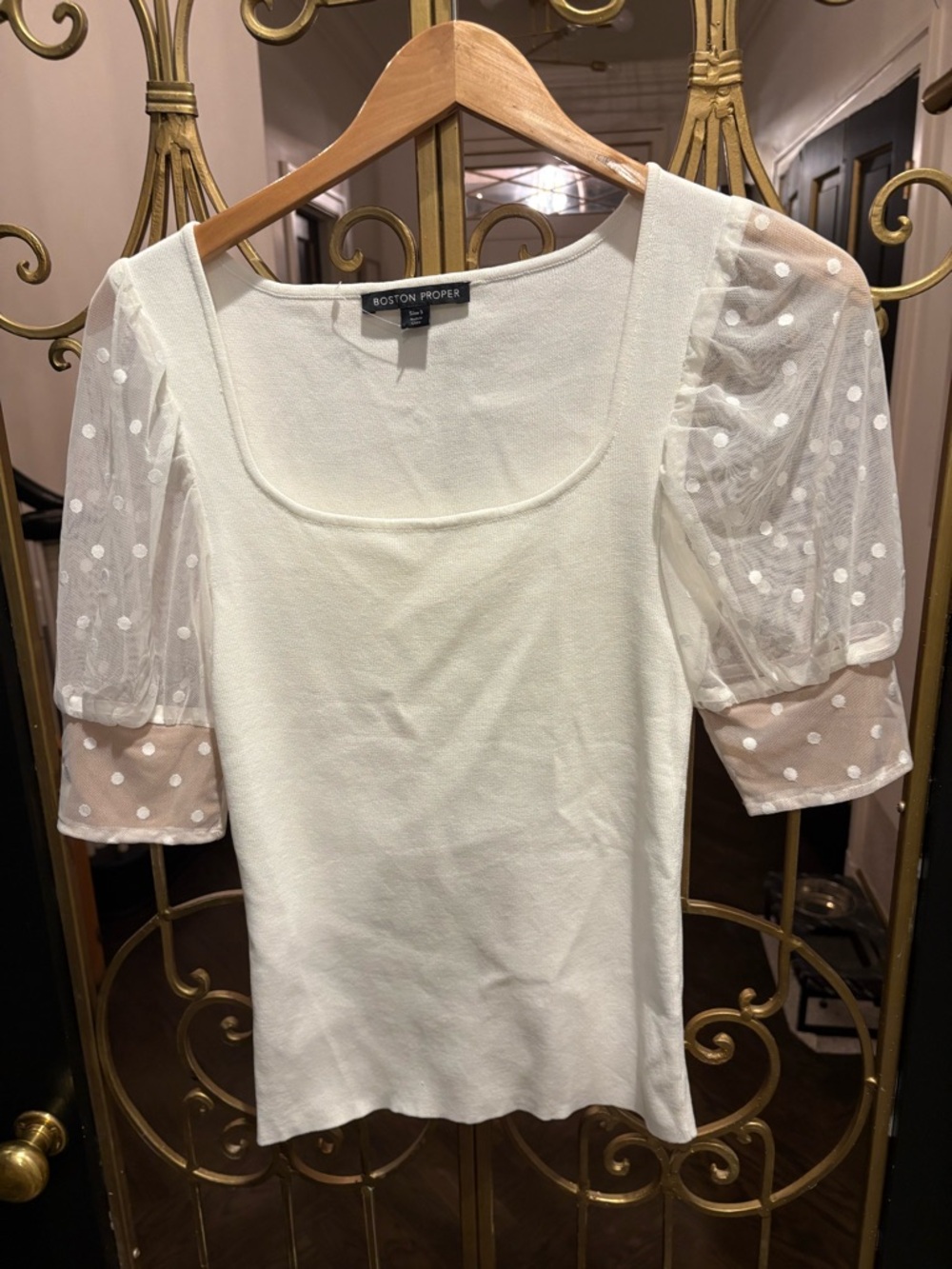 Boston Proper Cream Square-Neck Top with Sheer Polka-Dot Puff Sleeves small